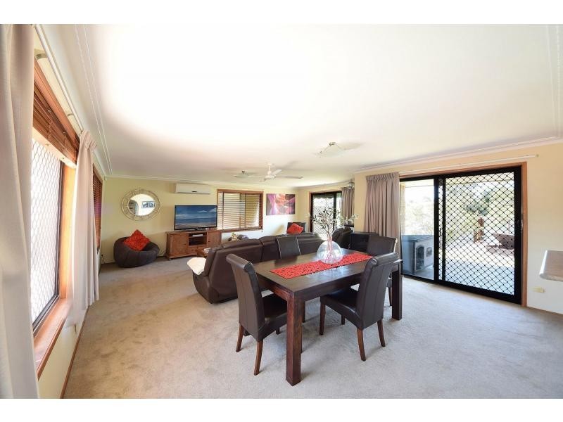 12 Honeyeater Drive, Burleigh Waters QLD 4220