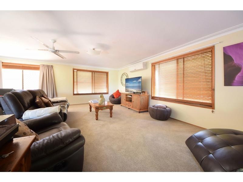 12 Honeyeater Drive, Burleigh Waters QLD 4220