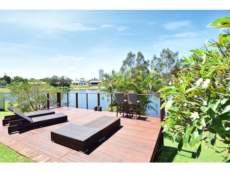 12 Honeyeater Drive, Burleigh Waters QLD 4220