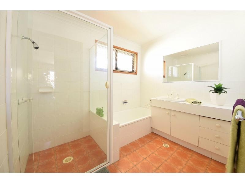 12 Honeyeater Drive, Burleigh Waters QLD 4220