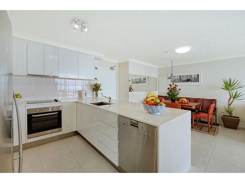 10C/52 Goodwin Terrace, Burleigh Heads QLD 4220