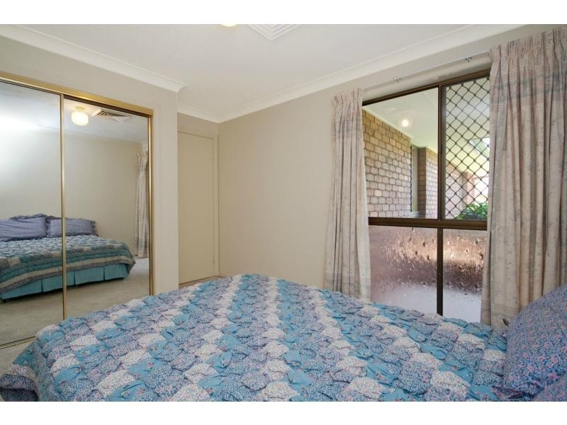 20 Compass Court, Mermaid Waters QLD 4218