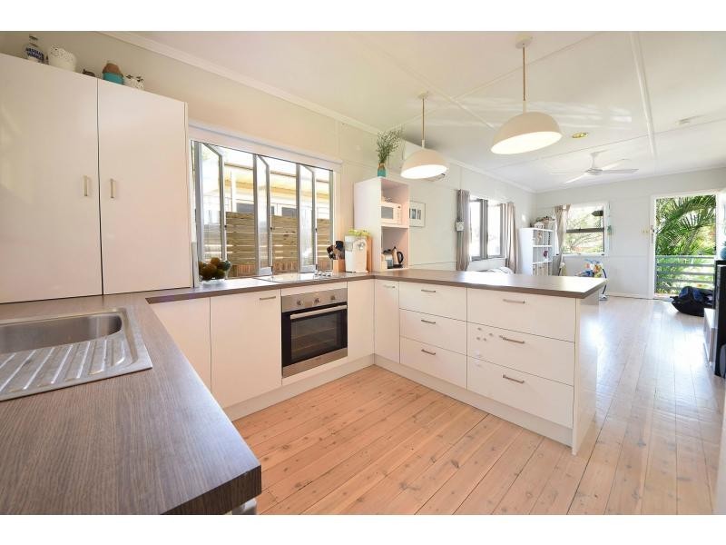 103 Sunshine Parade, Miami QLD 4220