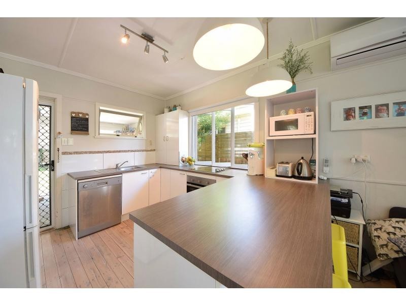 103 Sunshine Parade, Miami QLD 4220