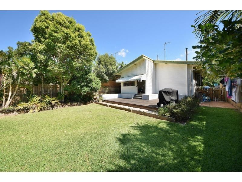 103 Sunshine Parade, Miami QLD 4220