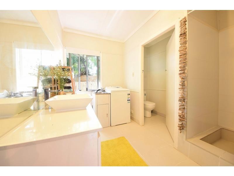103 Sunshine Parade, Miami QLD 4220