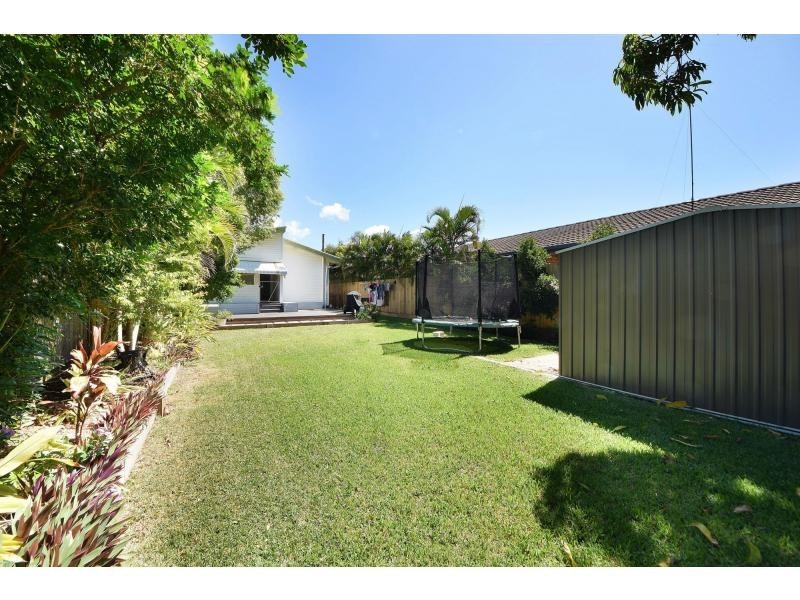 103 Sunshine Parade, Miami QLD 4220