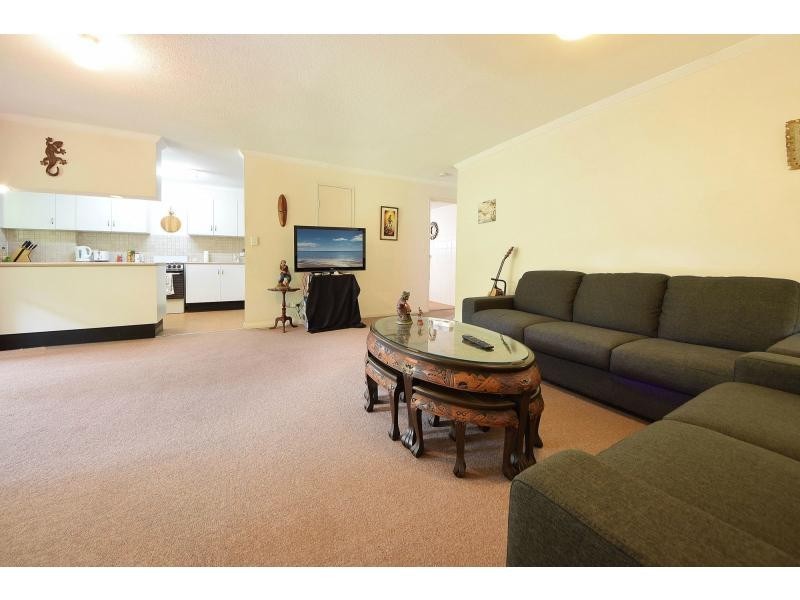 24/111 Markeri Street, Mermaid Waters QLD 4218