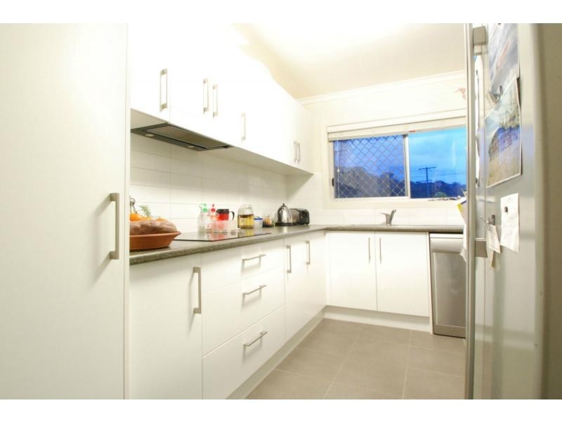 3 Kingfisher Crescent, Burleigh Waters QLD 4220