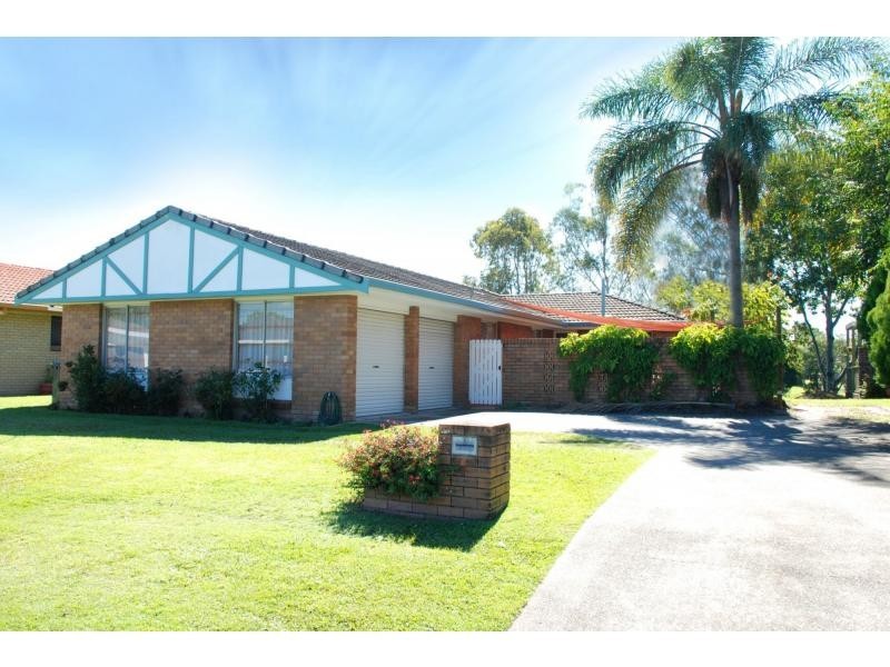 3 Kingfisher Crescent, Burleigh Waters QLD 4220