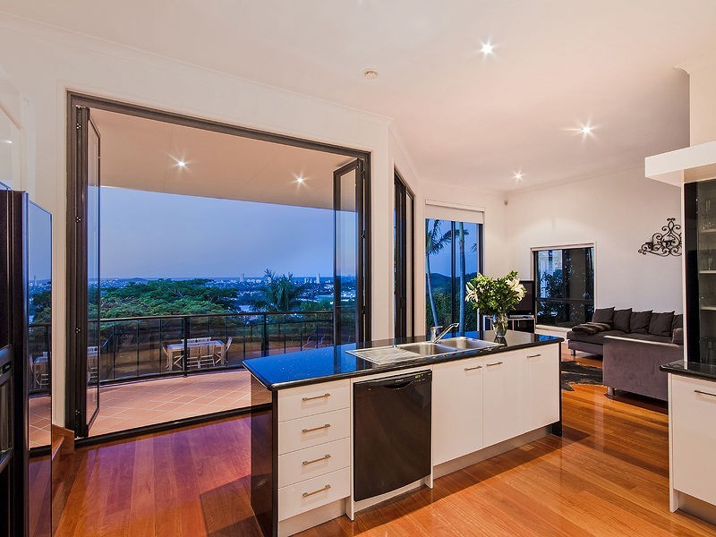 111 Skyline Terrace, Burleigh Heads QLD 4220