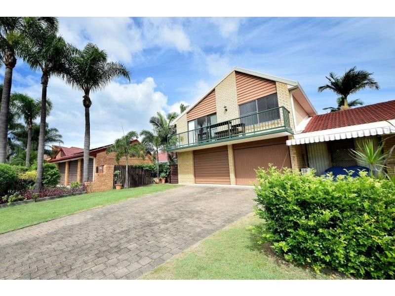 3/8 Barbet Place, Burleigh Waters QLD 4220