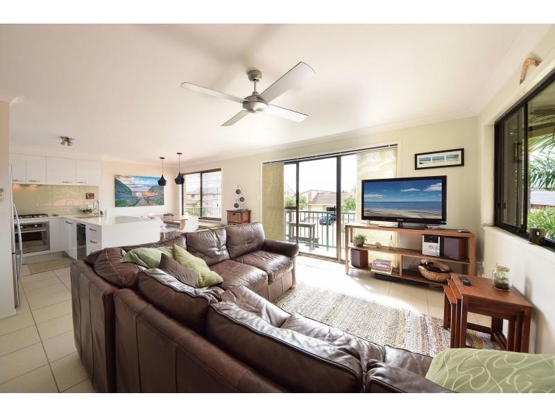 3/8 Barbet Place, Burleigh Waters QLD 4220