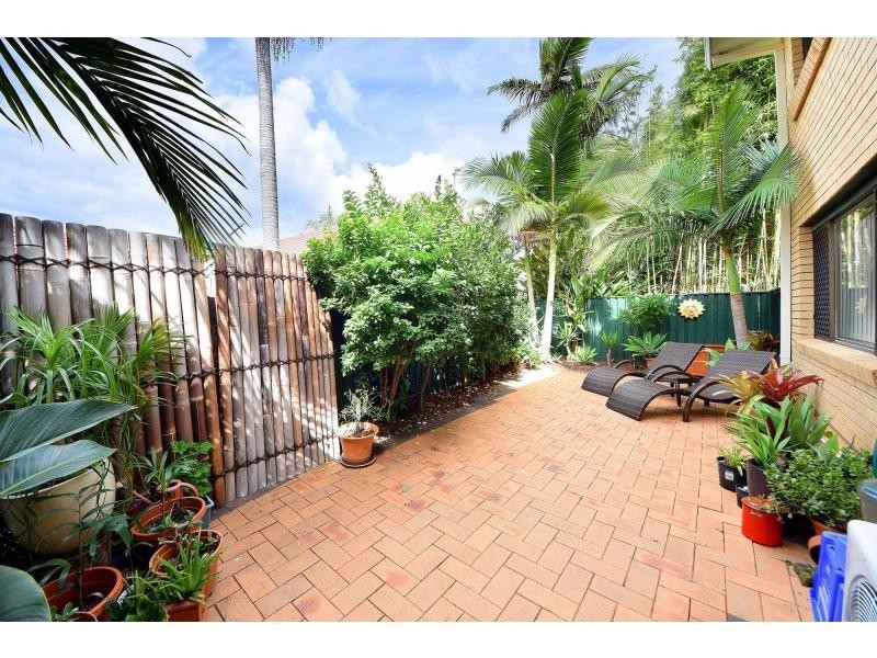 3/8 Barbet Place, Burleigh Waters QLD 4220