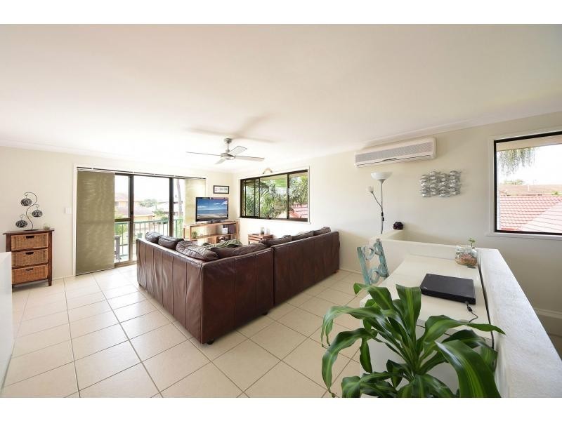 3/8 Barbet Place, Burleigh Waters QLD 4220