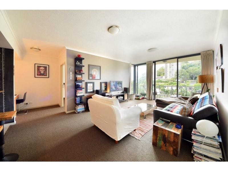 2020/1 Ocean Street, Burleigh Heads QLD 4220