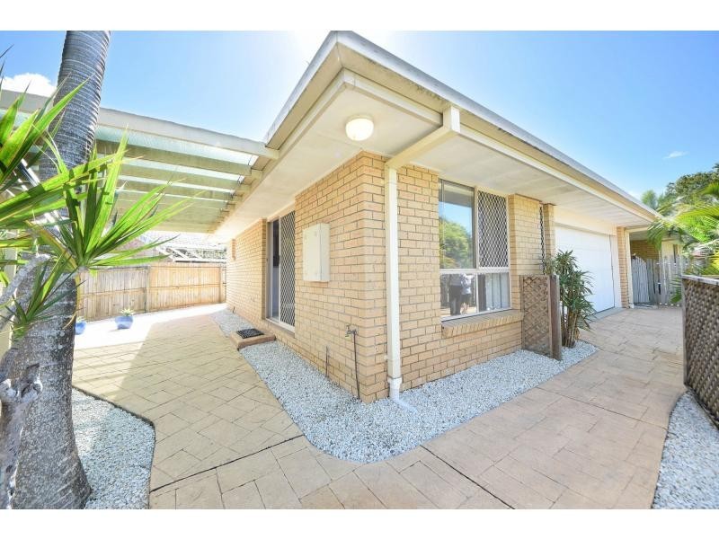33 Auk Street, Burleigh Waters QLD 4220