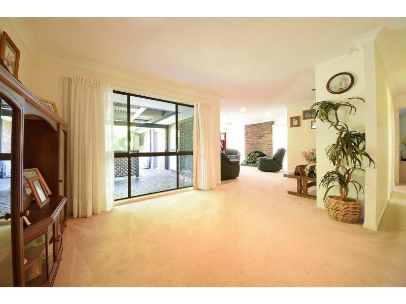 202 Burleigh Street, Burleigh Waters QLD 4220