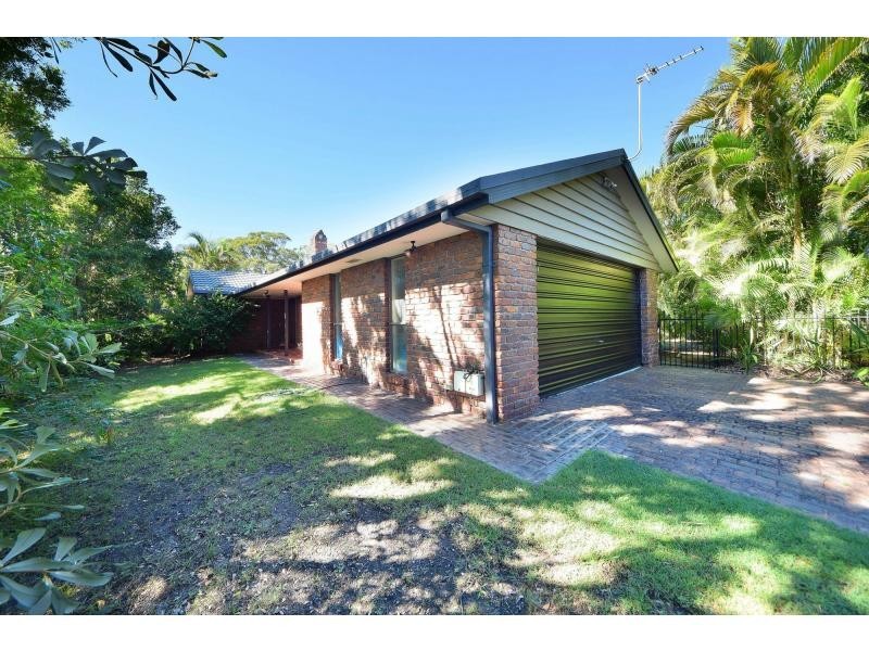 202 Burleigh Street, Burleigh Waters QLD 4220