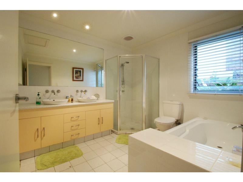 20 Jabiru Avenue, Burleigh Waters QLD 4220