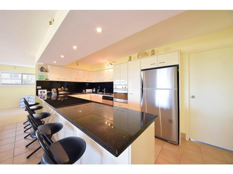 2/146 The Esplanade, Burleigh Heads QLD 4220