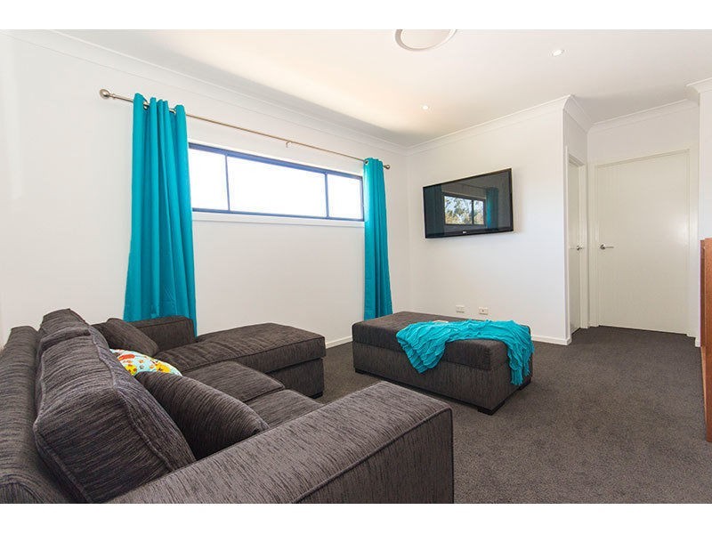 44 Bunderoo Circuit, Pimpama QLD 4209