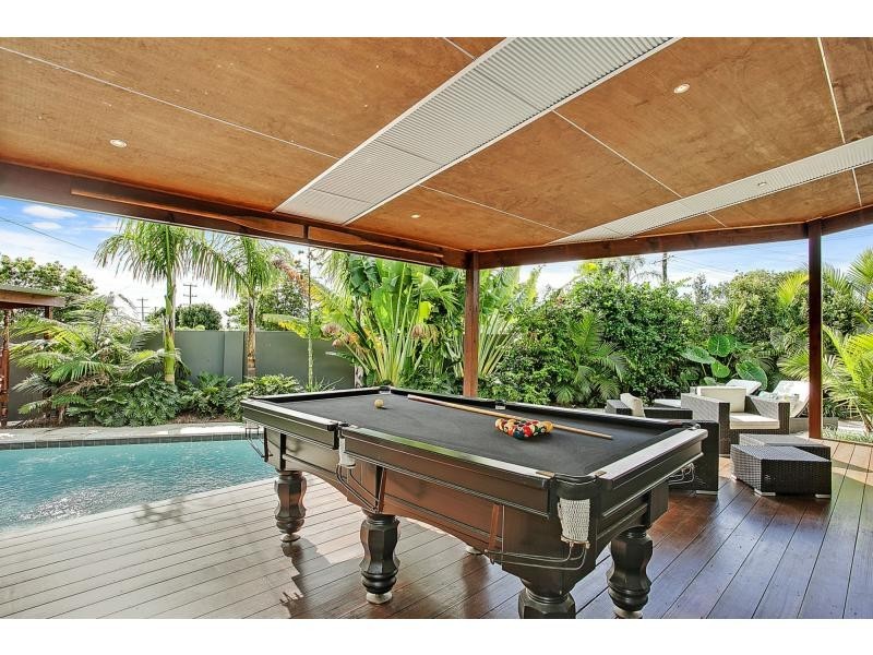 10 Egret Avenue, Burleigh Waters QLD 4220