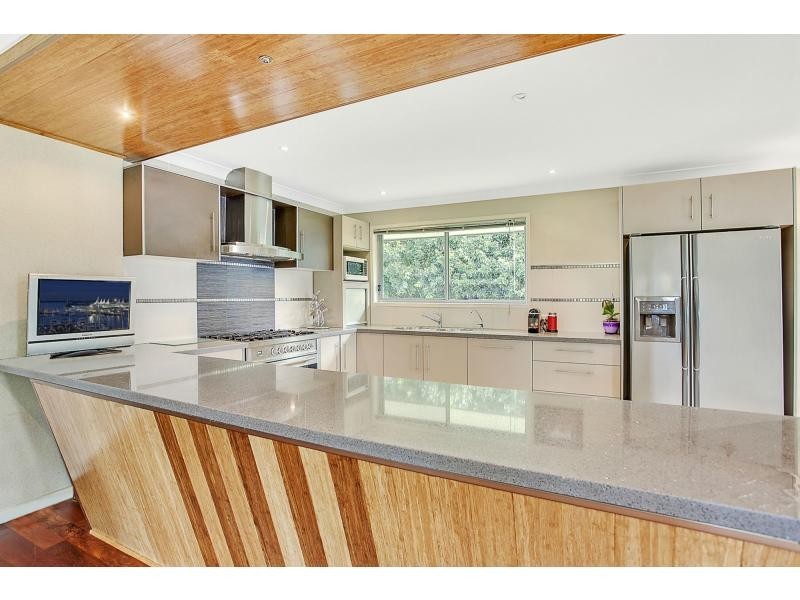 10 Egret Avenue, Burleigh Waters QLD 4220