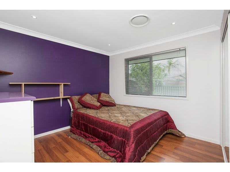 10 Egret Avenue, Burleigh Waters QLD 4220