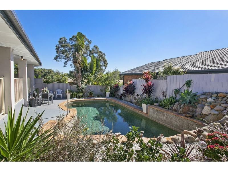 2 Bilgola Place, Robina QLD 4226