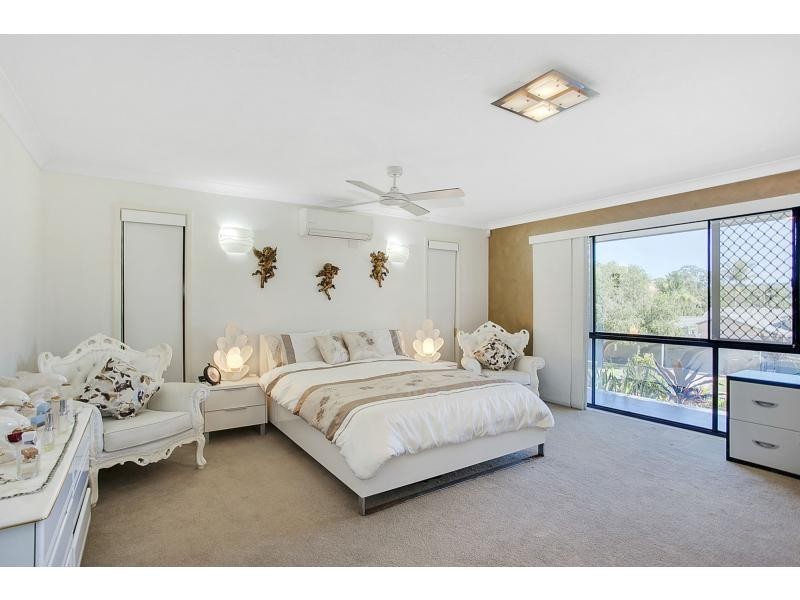 2 Bilgola Place, Robina QLD 4226