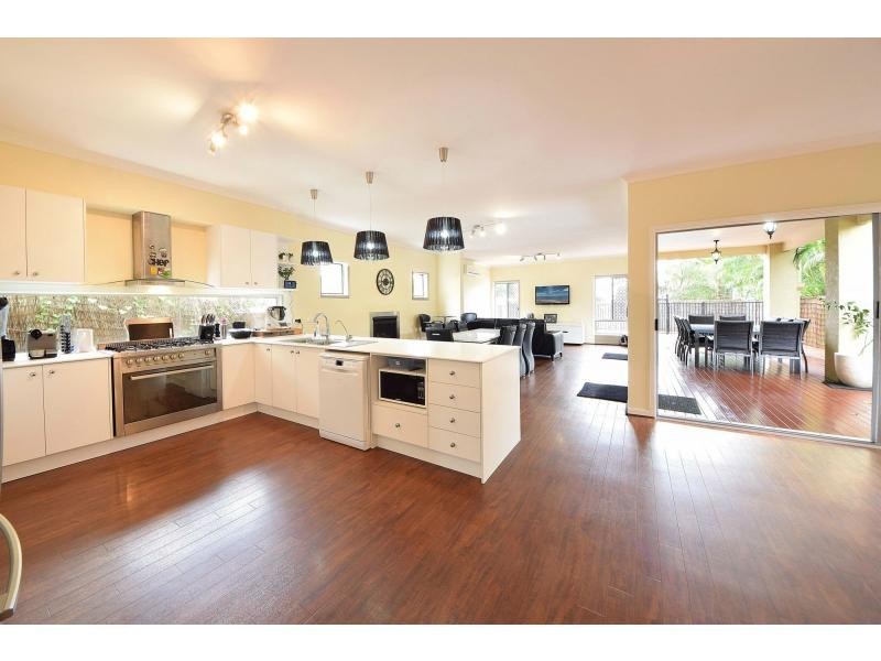 132 Nobby Parade, Miami QLD 4220