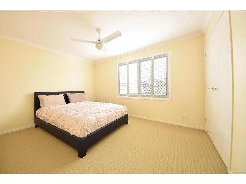 132 Nobby Parade, Miami QLD 4220