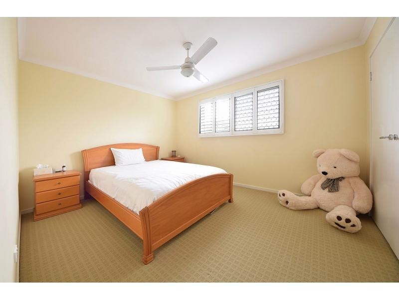 132 Nobby Parade, Miami QLD 4220