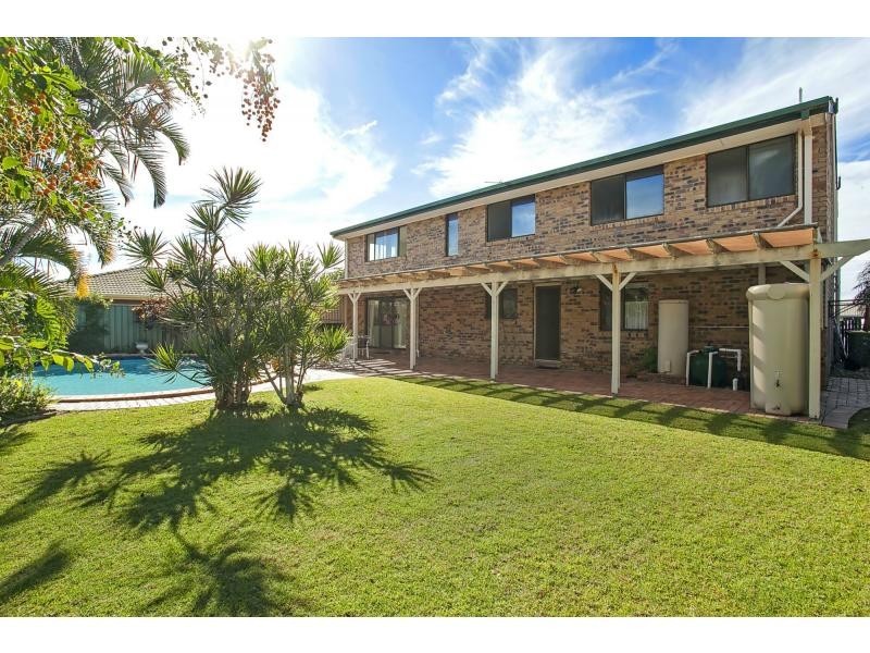 65 Dunlin Drive, Burleigh Waters QLD 4220