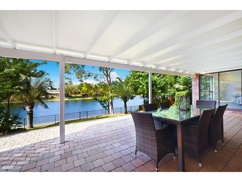 58 Dunlin Drive, Burleigh Waters QLD 4220
