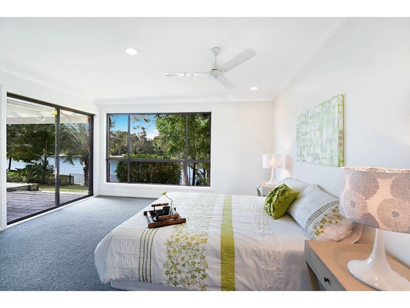 58 Dunlin Drive, Burleigh Waters QLD 4220
