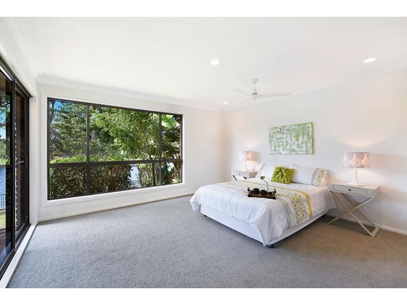 58 Dunlin Drive, Burleigh Waters QLD 4220