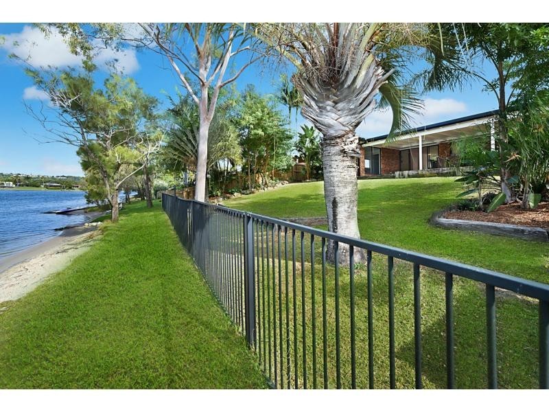 58 Dunlin Drive, Burleigh Waters QLD 4220