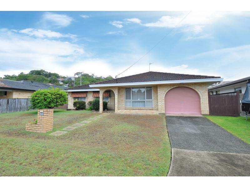 4 Kingfisher Crescent, Burleigh Waters QLD 4220