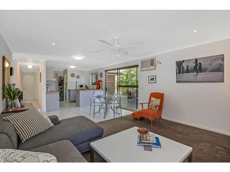 1/85 Christine Avenue, Burleigh Waters QLD 4220