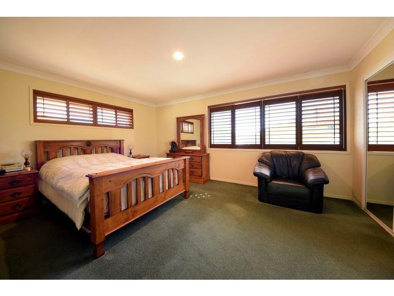 1/4 Gardenia Grove, Burleigh Heads QLD 4220