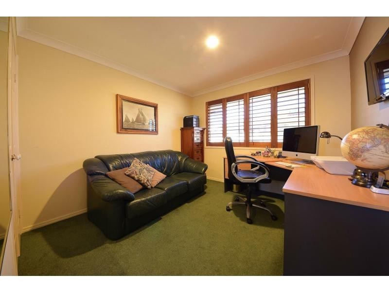 1/4 Gardenia Grove, Burleigh Heads QLD 4220