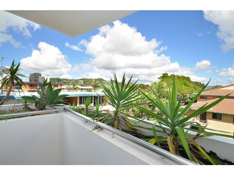 3/78 The Esplanade, Burleigh Heads QLD 4220