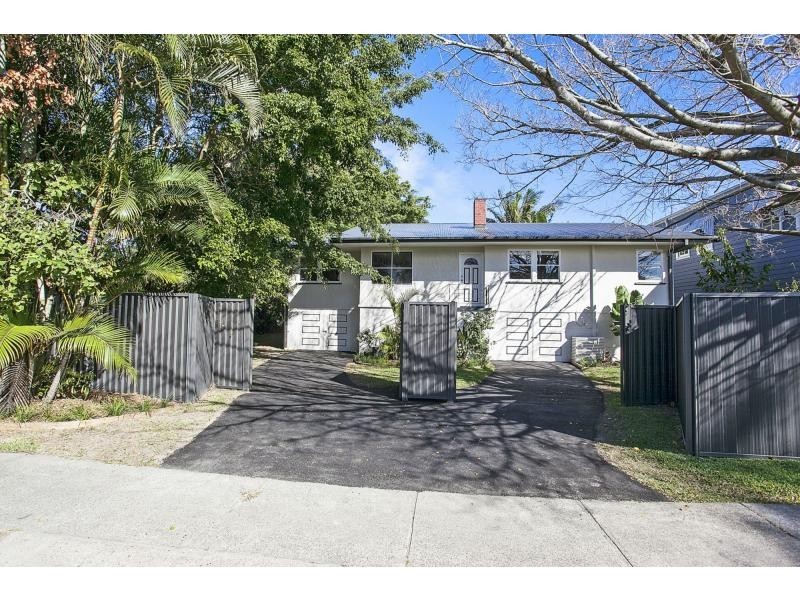 25b Joan Street, Burleigh Waters QLD 4220