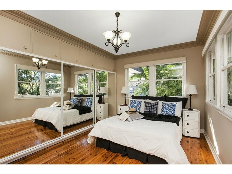 25b Joan Street, Burleigh Waters QLD 4220