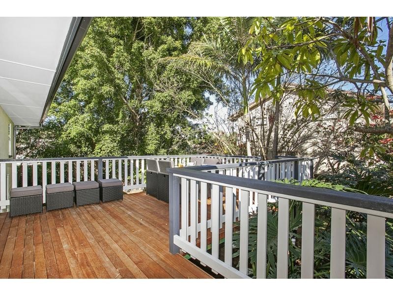 25b Joan Street, Burleigh Waters QLD 4220