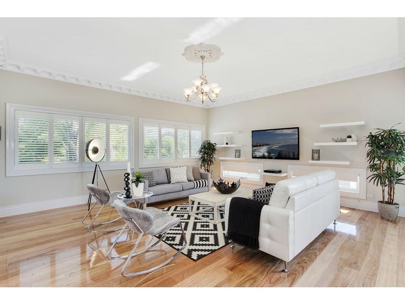 25A Joan Street, Burleigh Waters QLD 4220