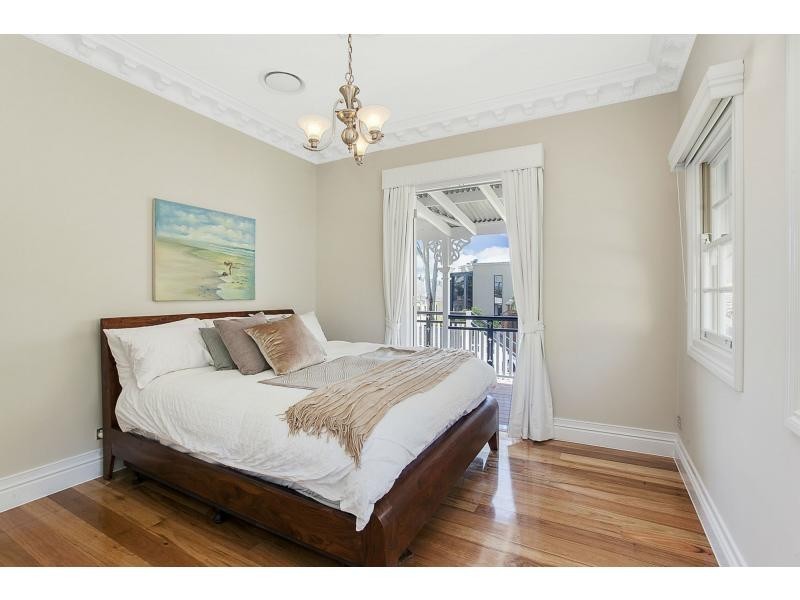 25A Joan Street, Burleigh Waters QLD 4220