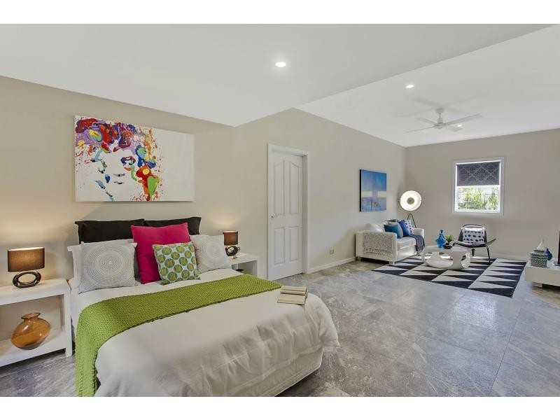 25A Joan Street, Burleigh Waters QLD 4220